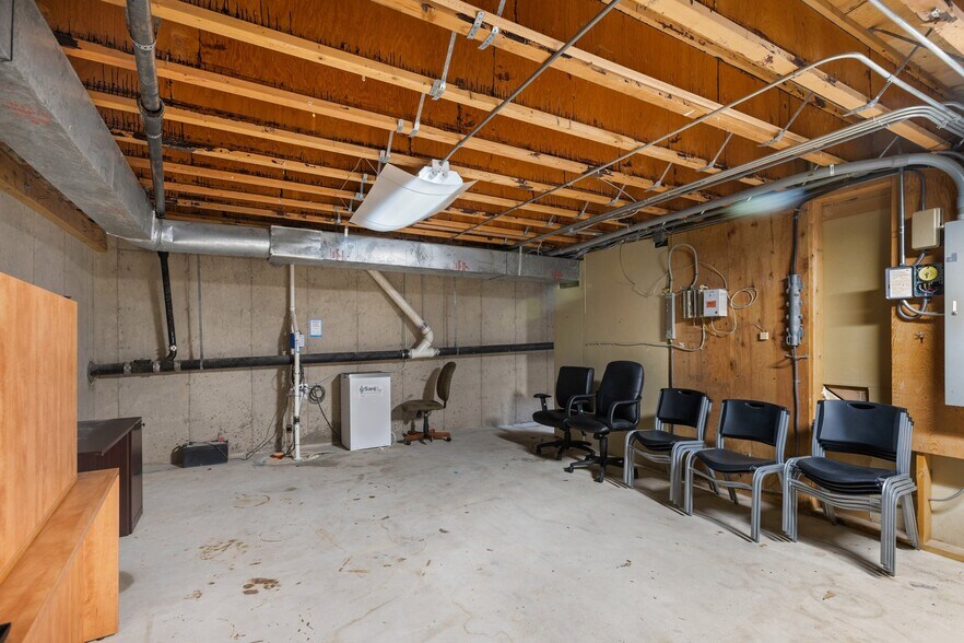 More Photos Of 350 N Pine St, Woodland Park Medical For Sale