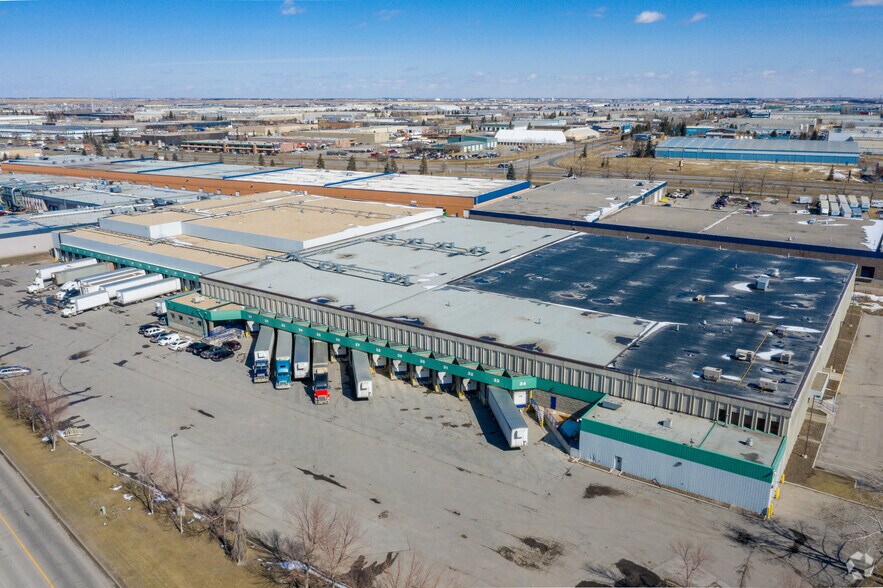 More Photos Of 7704 30th St SE, Calgary Warehouse For Lease