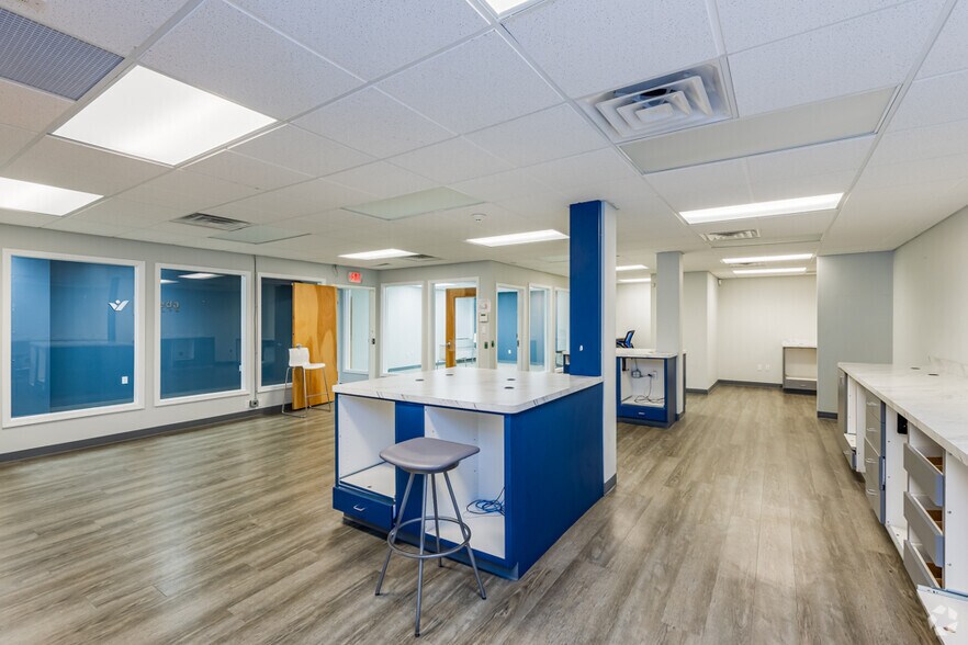 More Photos Of 250 Mt Lebanon Blvd, Pittsburgh Medical For Lease