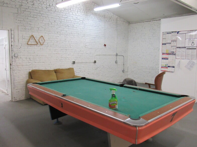More Photos Of 32 Aqueduct St, Ossining Warehouse For Lease