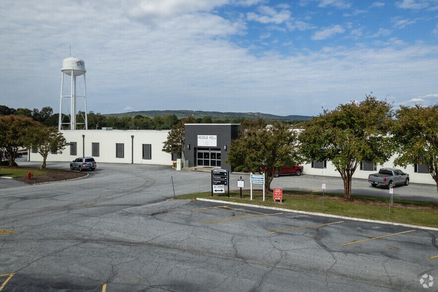 More Photos Of 1801 Rutherford Rd, Greenville Light Manufacturing For Lease