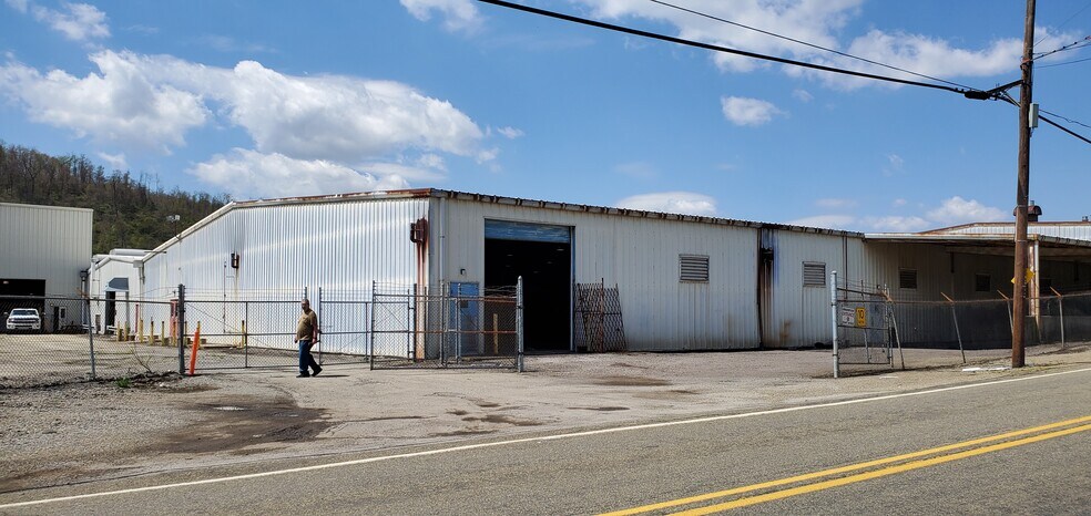 More Photos Of 796 East Butler Rd East Butler Pa 16029, Butler Manufacturing For Lease