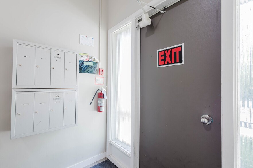 More Photos Of 8504 98 St NW, Edmonton Apartments For Sale