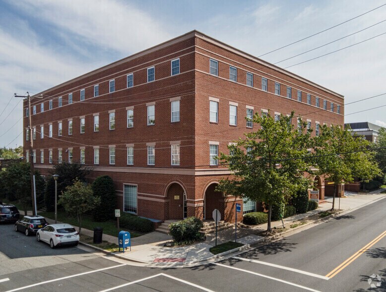 More Photos Of 333 N Fairfax St, Alexandria Office For Lease