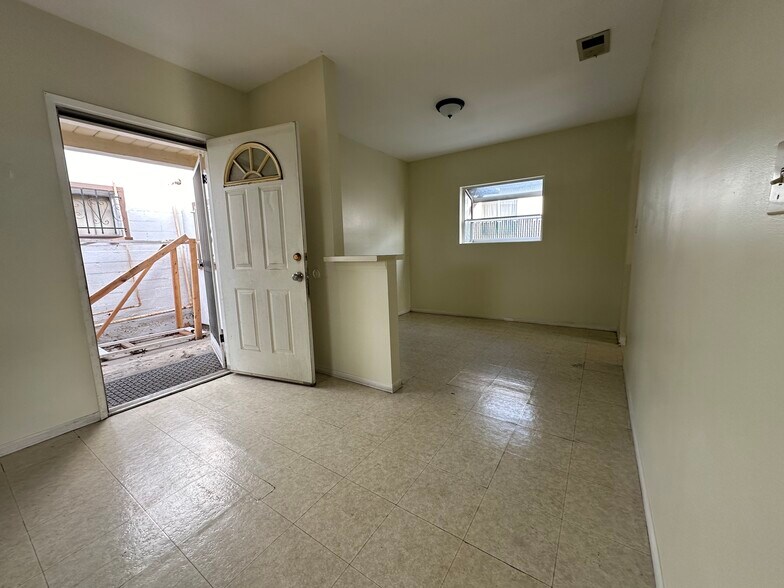 More Photos Of 5628-5630 York Blvd, Los Angeles Storefront Retail Residential For Sale