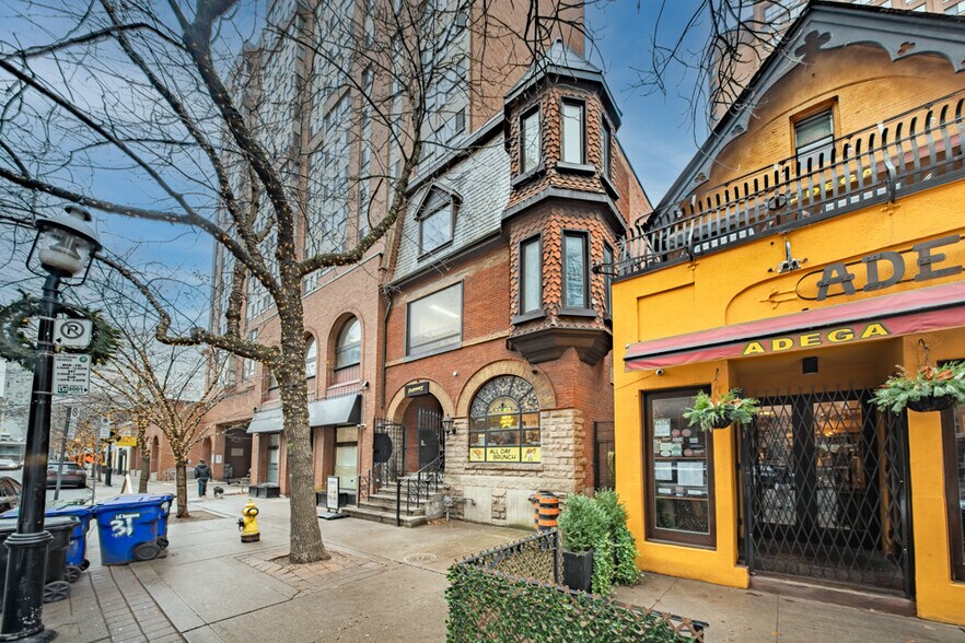 Primary Photo Of 31 Elm St, Toronto Storefront Retail Office For Sale
