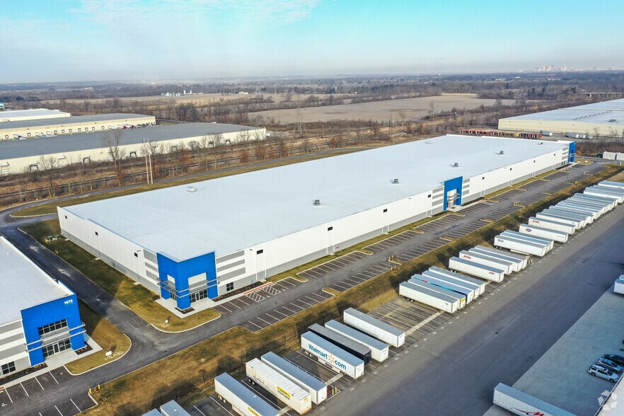 More Photos Of 1815 Beggrow St, Lockbourne Distribution For Lease