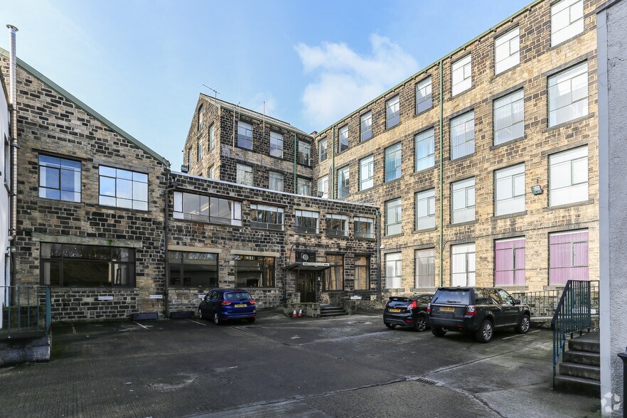 Primary Photo Of Lawkholme Ln, Keighley Manufacturing For Lease