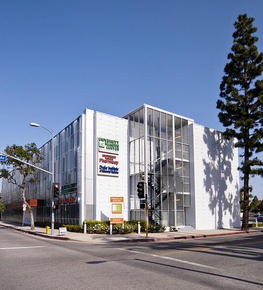 More Photos Of 18250 Roscoe Blvd, Northridge Medical For Lease