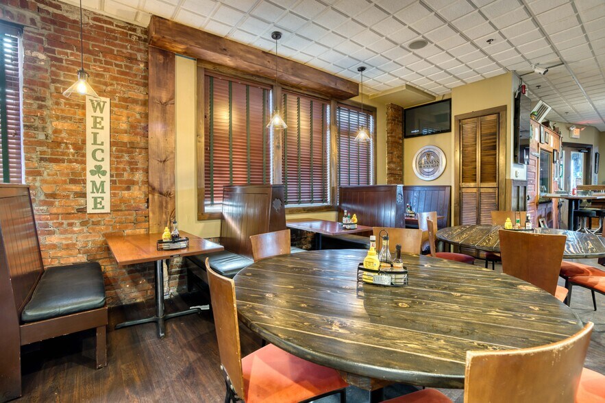 More Photos Of 3817 Pacific Ave, Wildwood Restaurant For Sale