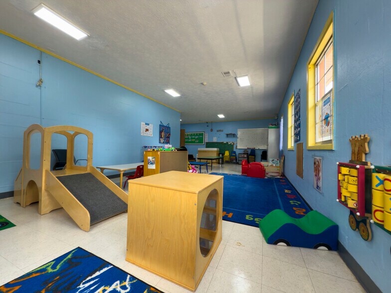More Photos Of 4518 Covington Hwy, Decatur Daycare Center For Sale