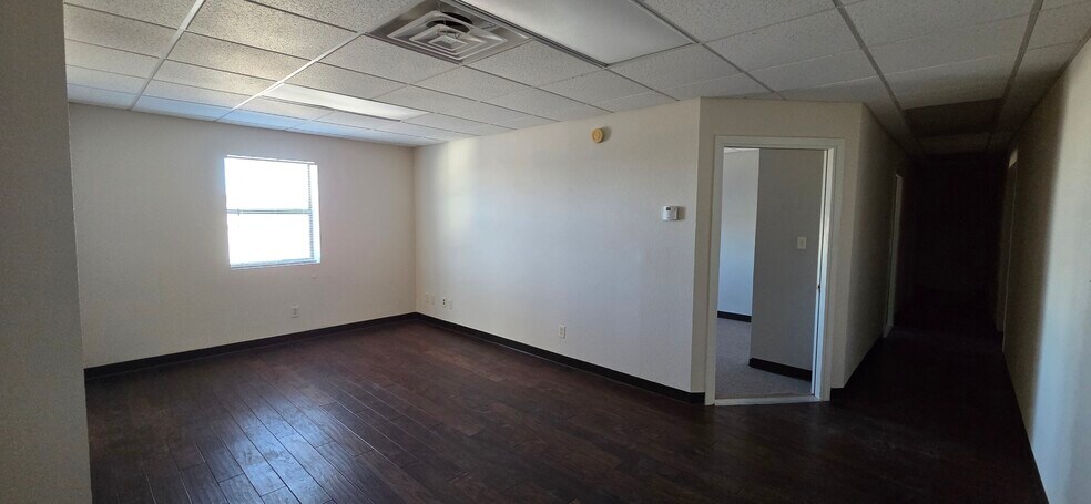 More Photos Of 2401 Lawrence Blvd, Alamogordo Warehouse For Sale
