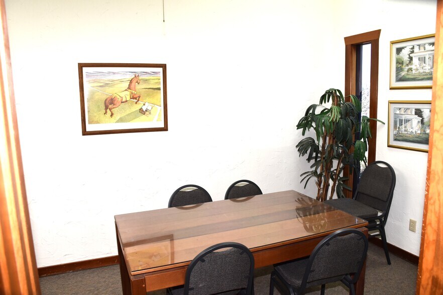 More Photos Of 324 E Palestine Ave, Palestine Coworking Space