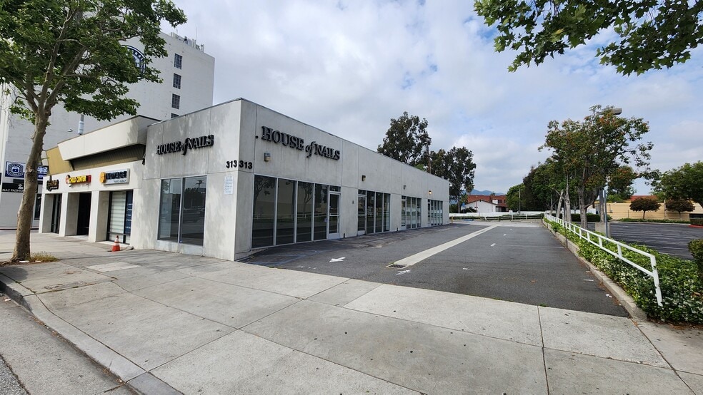 Primary Photo Of 313 S Central Ave, Glendale Freestanding For Lease