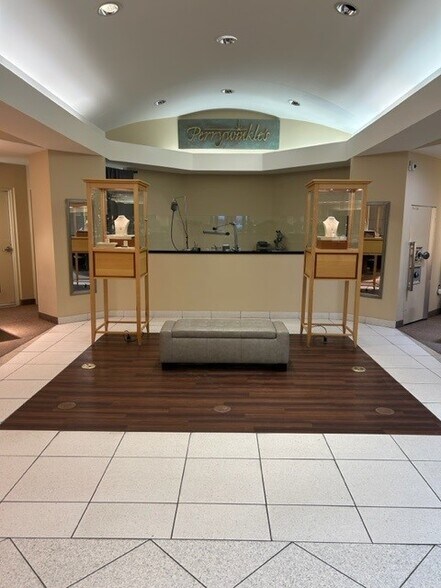 More Photos Of 75 Smithfield Blvd, Plattsburgh General Retail For Lease