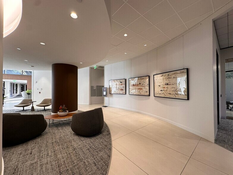 More Photos Of 6363 Woodway Dr, Houston Office For Lease