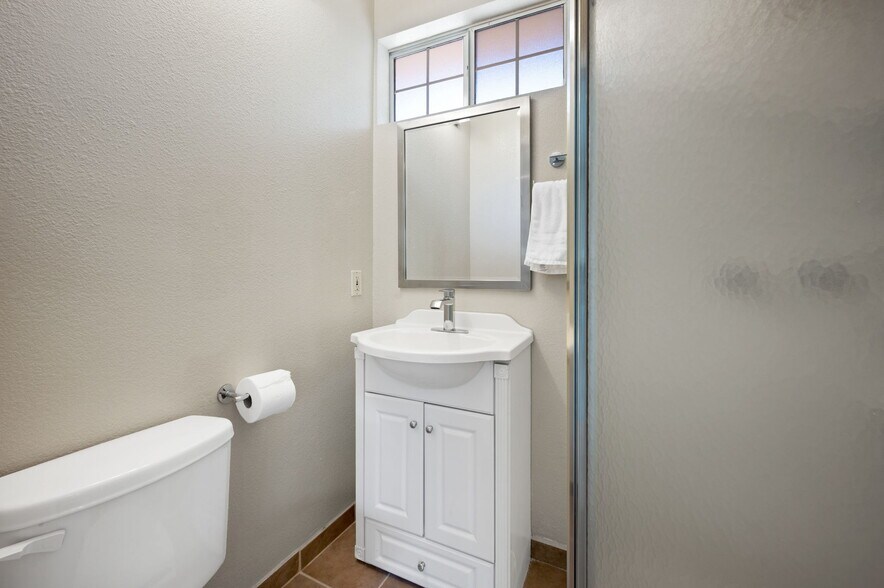 More Photos Of 5905 Old Wheeler Rd, La Verne Assisted Living For Lease