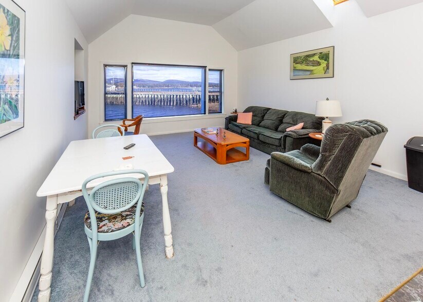 More Photos Of 109 Shore Rd, Southwest Harbor Flex For Sale