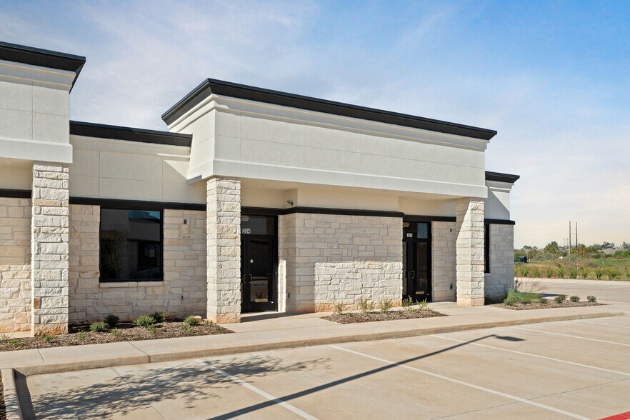 More Photos Of 5501 Cabrera dr, Sugar Land Medical For Lease