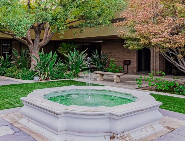 More Photos Of 5558 California Ave, Bakersfield Office For Lease