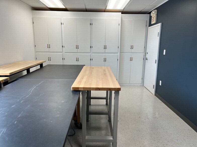 More Photos Of 200 Dexter Ave, Watertown Medical For Lease