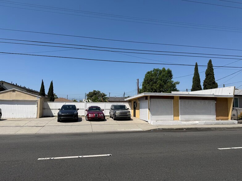 More Photos Of 14517-14525 Prairie Ave, Lawndale Office Residential For Sale