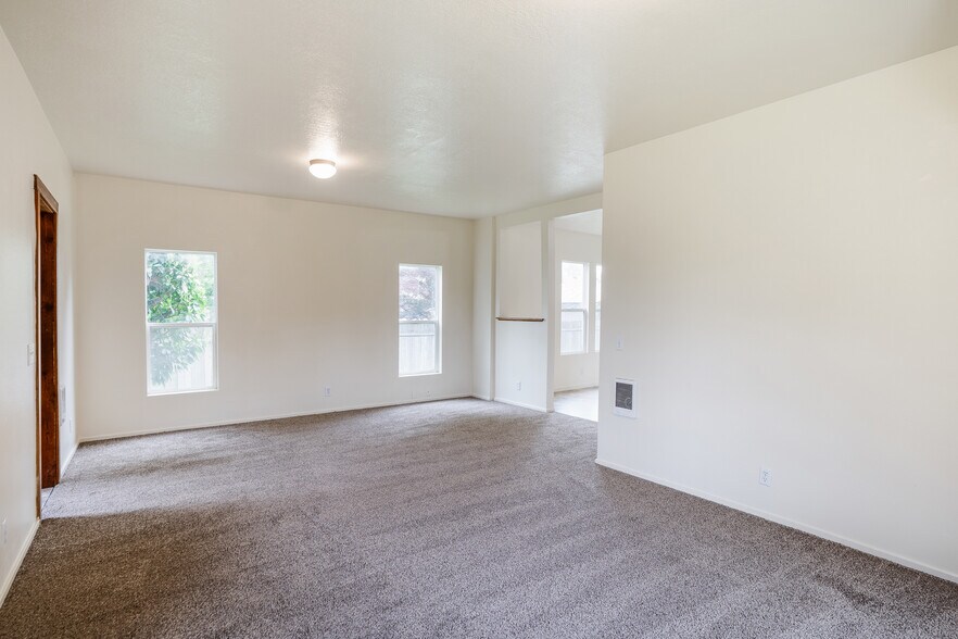 More Photos Of 1133 Irvington Dr, Eugene Land For Sale