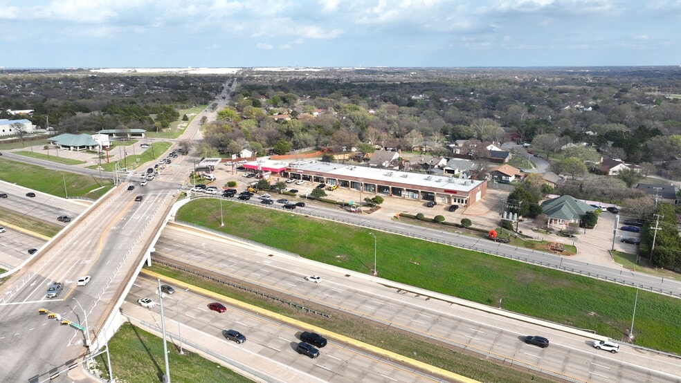 More Photos Of 434-450 E Highway 67, Duncanville General Retail For Sale