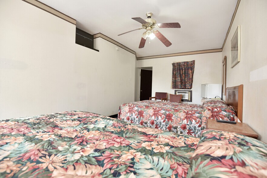 More Photos Of 1028 Ridgewood Ave, Daytona Beach Hospitality For Sale