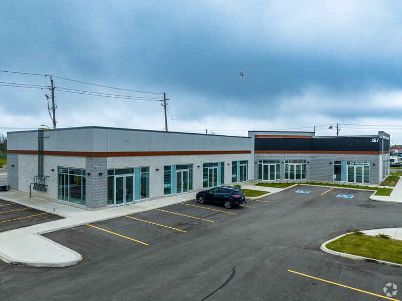 More Photos Of Upper Centennial Pky, Hamilton Unknown For Lease