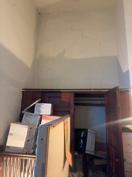 More Photos Of 5001 S Hermitage Ave, Chicago Religious Facility For Sale