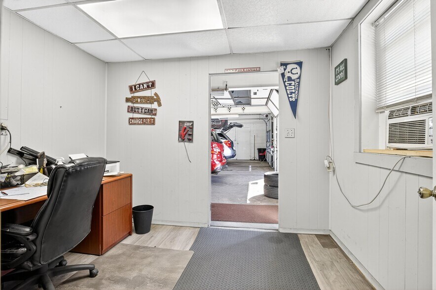 More Photos Of 929 Lititz Pike, Lititz Storefront Retail Office For Sale