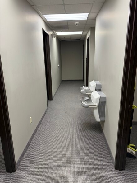 More Photos Of 608 E Hickory St, Denton Unknown For Lease