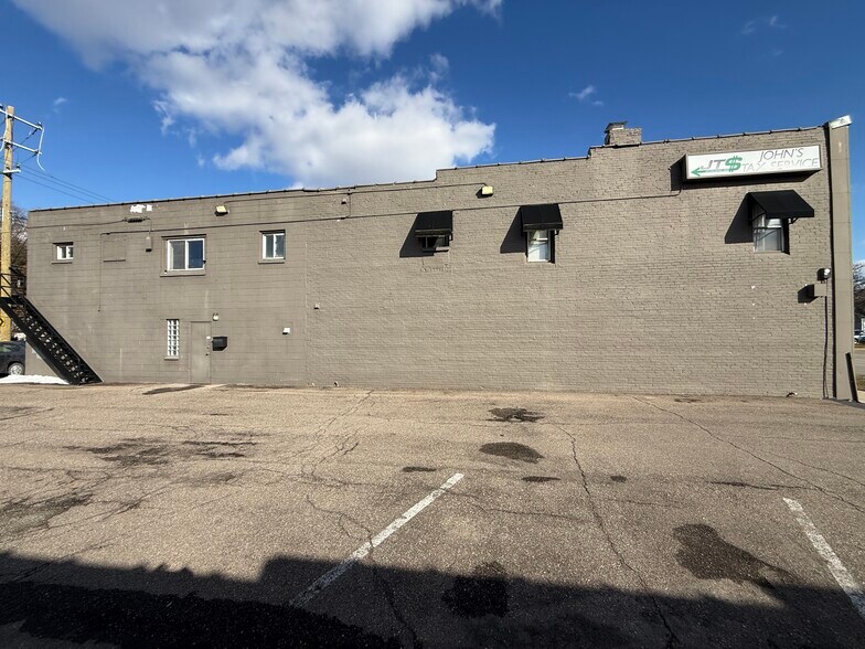 More Photos Of , Madison Heights Unknown For Sale