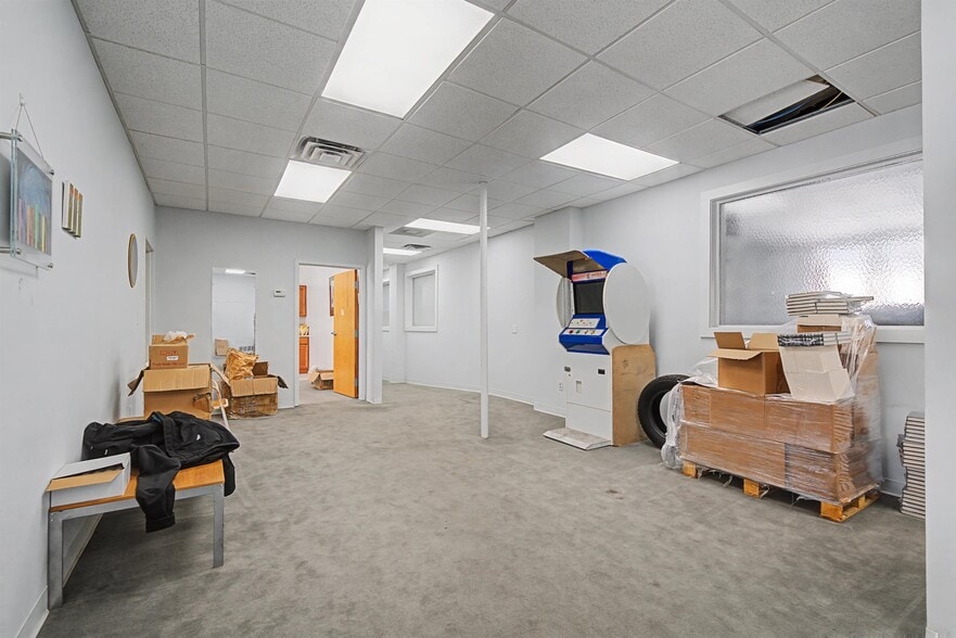 More Photos Of 688 Route 17K, Montgomery Warehouse For Lease