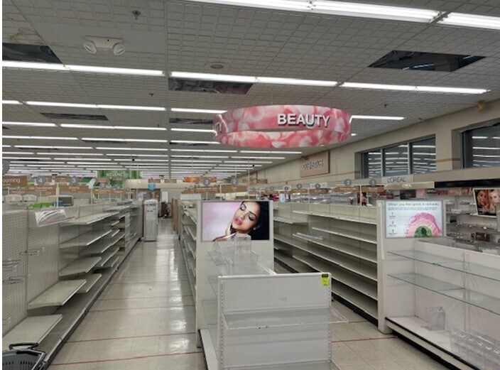 More Photos Of 1060 E Main St, Bridgeport Drugstore For Lease