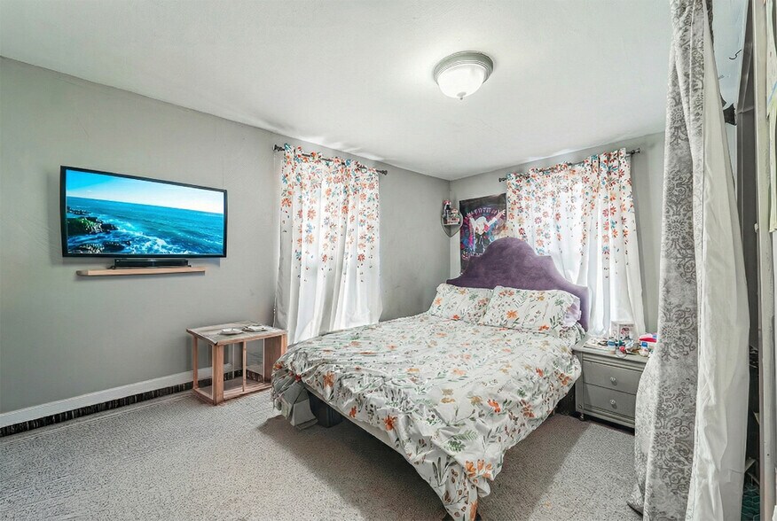 More Photos Of 419 Olive St, Branchburg Restaurant For Sale