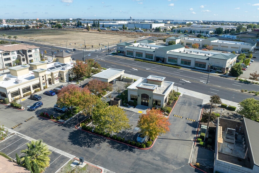 More Photos Of 17259 Golden Valley Pky, Lathrop Office For Lease