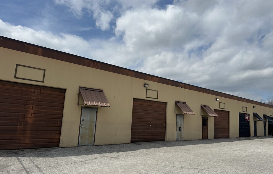 More Photos Of 500-508 Alvord Ave, Fort Worth Warehouse For Lease