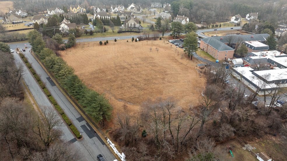 More Photos Of 275 Possum Park Rd, Newark Land For Sale