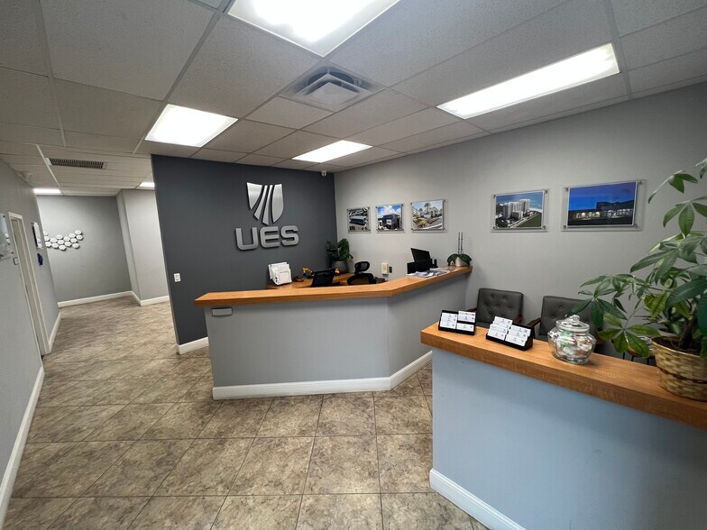 More Photos Of 3921 Westgate Ave, West Palm Beach Warehouse For Lease