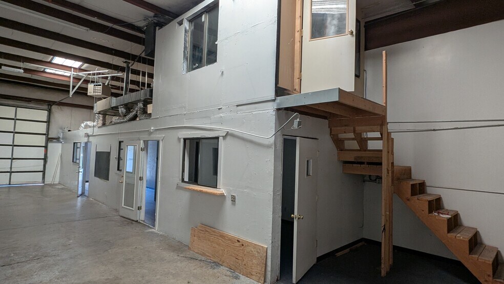 More Photos Of 2016 N 1st St, Flagstaff Industrial For Lease