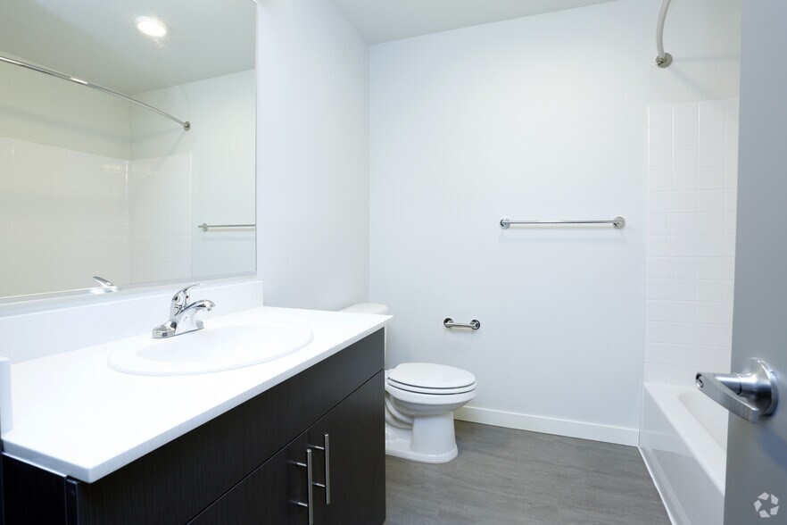 More Photos Of 1516 NW 51st St, Seattle Apartments For Sale