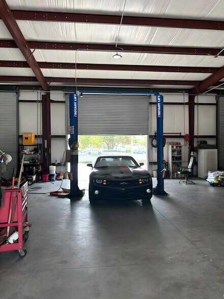 More Photos Of 1505 E Hooker St, Bartow Auto Repair For Sale
