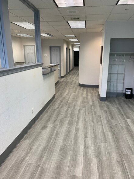 More Photos Of 189 Elm St, Westfield Medical For Lease