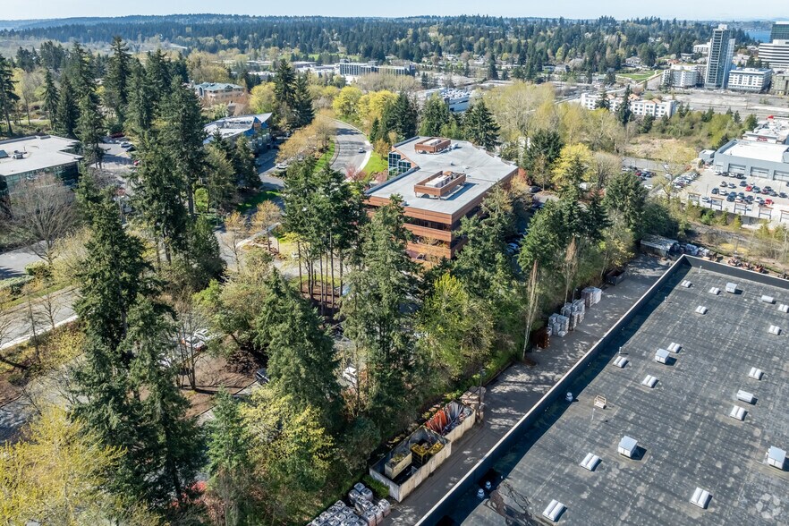 More Photos Of 11900 NE 1st St, Bellevue Coworking Space