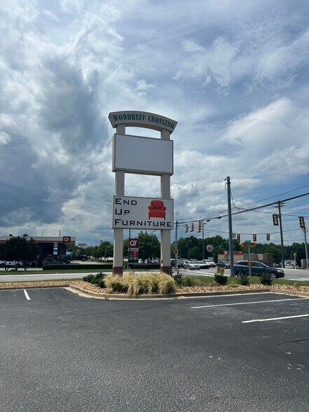 More Photos Of 1466 Woodruff Rd, Greenville Fast Food For Sale