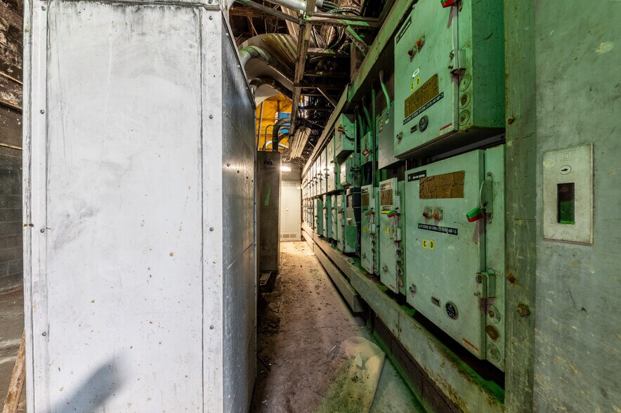 More Photos Of 164 Eyster Rd, Halltown Manufacturing For Sale