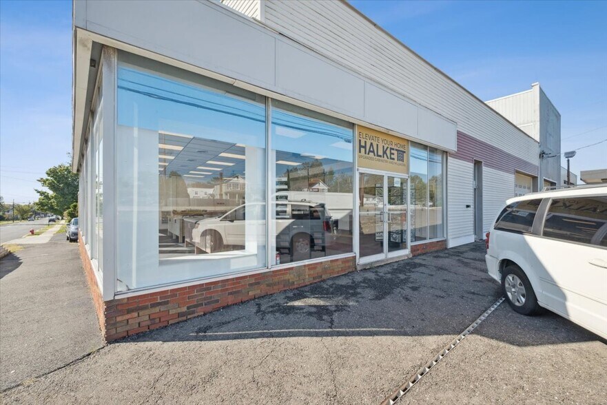 More Photos Of 401 State Route 202, Raritan Freestanding For Lease