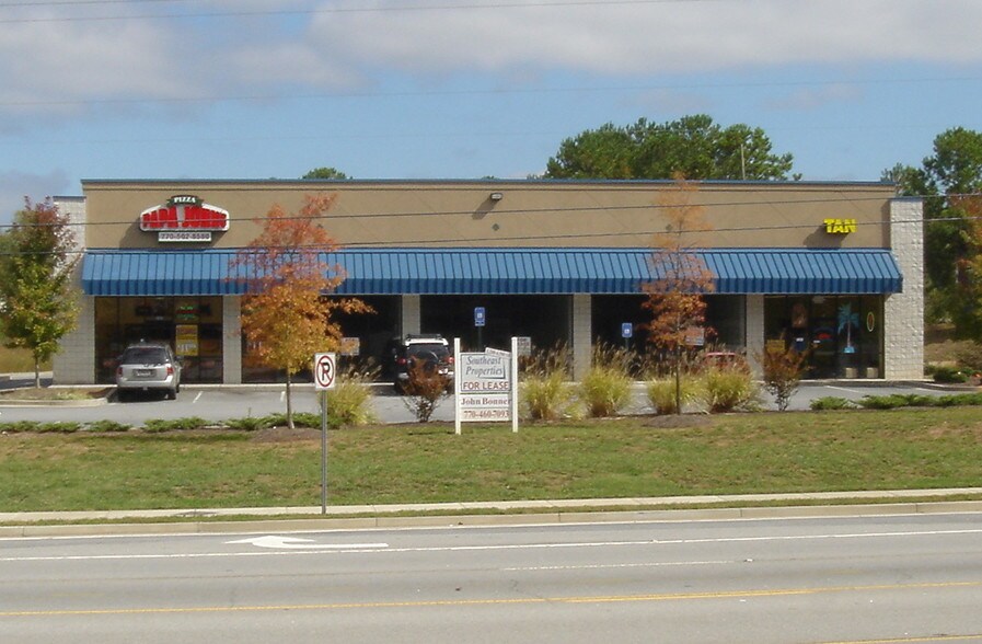 More Photos Of 285 East Temple Ave, Newnan General Retail For Lease